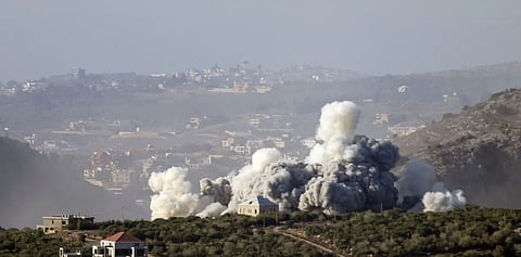 الجيش الإسرائيلي يشن ضربات على مواقع تابعة لحزب الله في جنوب لبنان
