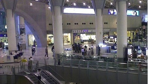 تسببت في وقوع إصابات.. طائرة مسيرة تستهدف مطار الكويت الدولي 