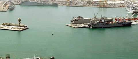 الكويت: عودة عمليات ميناء الشعيبة تدريجيًا بعد الإيقاف الاحترازي