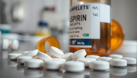 استشاري يحدد شرط تناول الأسبرين بعد سن الأربعين للوقاية من الجلطات  