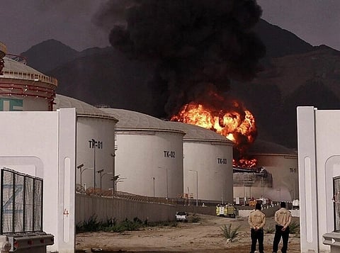 الإمارات.. حريق بحقل شاه النفطي بسبب طائرة مسيرة دون إصابات 