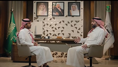 برنامج «طويق» يكشف كيف أعادت المملكة إحياء الصِّقارة وجهود إدراجها في المناهج المدرسية