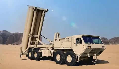 الإمارات: الدفاعات الجوية تعاملت اليوم مع 3 صواريخ باليستية و8 مسيرات
