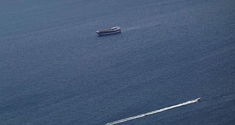 بريطانيا ترسل غواصة نووية لبحر العرب مع تصاعد حرب إيران