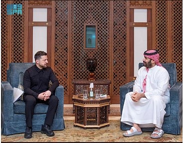 ولي العهد يبحث تطورات الأوضاع الإقليمية والدولية مع رئيس أوكرانيا