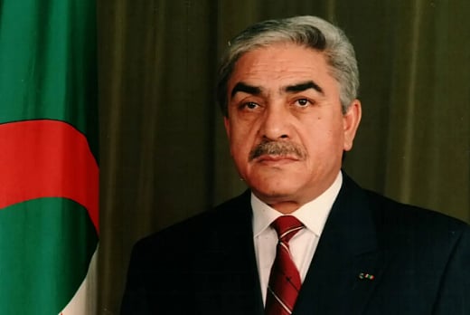وفاة رئيس الجزائر الأسبق اليامين زروال
