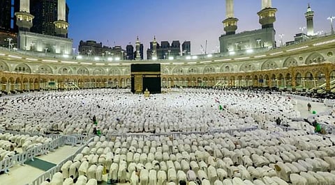 لتطوير مهارات التعامل مع ضيوف الرحمن.. «الشؤون الإسلامية» تُقيم برنامجًا لمنسوبي المساجد