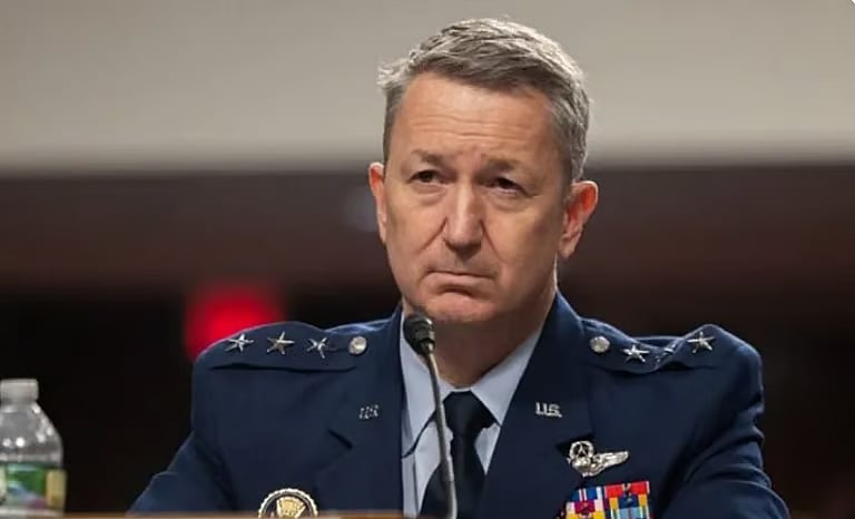 رئيس الأركان الأمريكي: دمرنا 150 سفينة إيرانية واستهدفنا أكثر من 11 ألف موقع