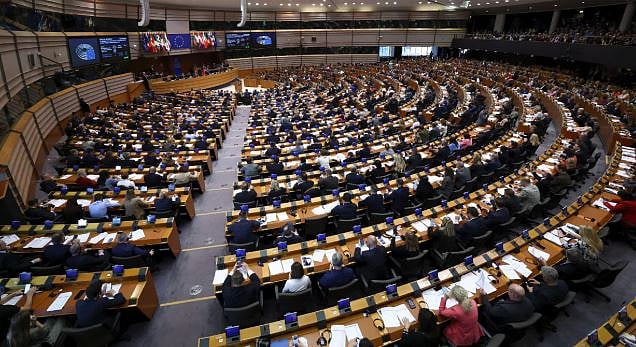 وسط مخاوف بشأن حرب إيران.. أوروبا تعارض العمليات العسكرية الأمريكية