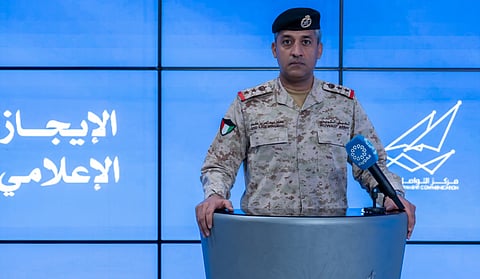 «الدفاع الكويتية»: رصد 7 صواريخ باليستية وصاروخين جوالين و26 طائرة مسيرة خلال 24 ساعة 