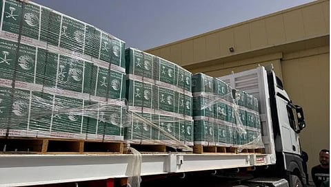 وصول الطائرة الإغاثية السعودية الـ83 لإغاثة الشعب الفلسطيني في قطاع غزة