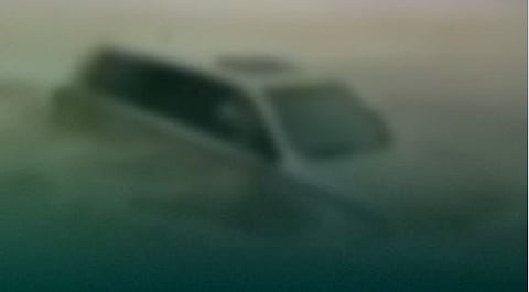 «المرور» يضبط مخالفًا لعبور الأودية أثناء جريانها في الحدود الشمالية