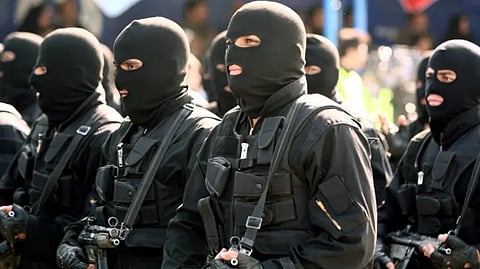 كاتب سياسي: الخلايا الإرهابية المدعومة من إيران منتشرة بين دول العالم ومتواجدة في أمريكا