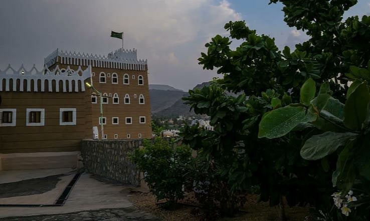قصر العان بنجران.. تجربة سياحية توثق الإرث الأصيل وجمال الطبيعة