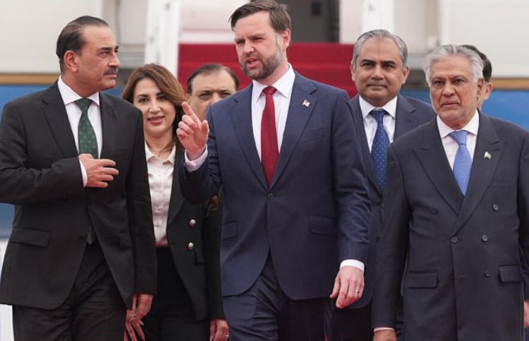 وكالة «تسنيم»: أمريكا أبلغت باكستان موافقتها على شروط المفاوضات