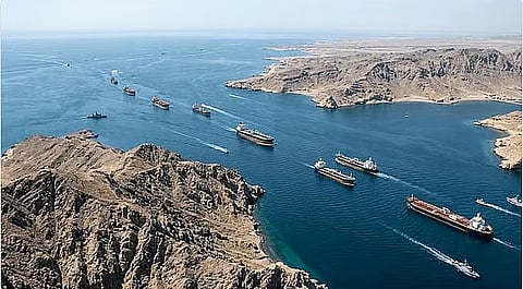 مذكرة أمريكية للبحارة: سيطرتنا لن تعوق المرور عبر مضيق هرمز من وإلى جهات غير إيرانية 