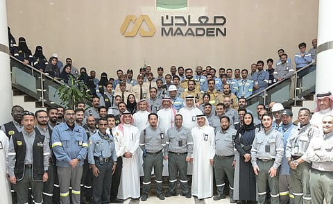 وزير الصناعة والثروة المعدنية يزور ميناء «رأس الخير» ويتفقد منشآت «معادن» ومركز عمليات الهيئة الملكية للجبيل وينبع
