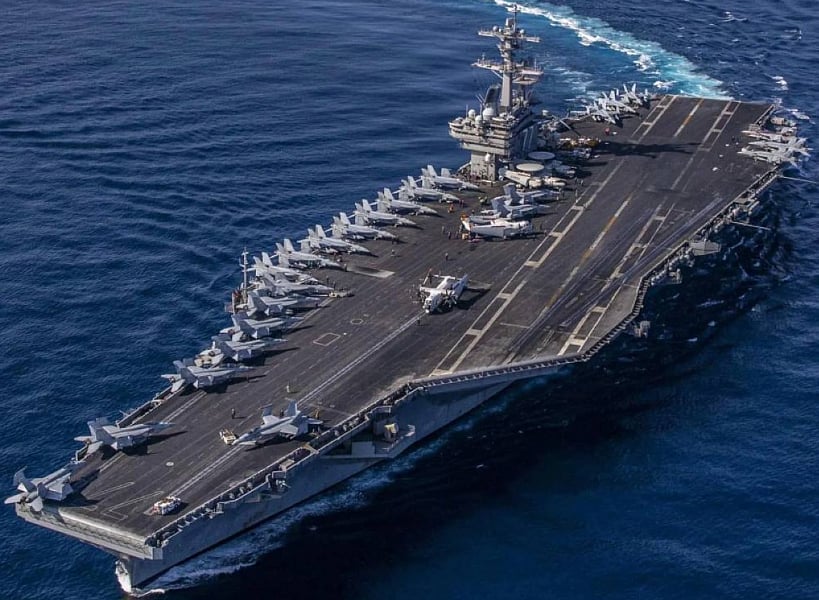 معهد بحري أمريكي: حاملة الطائرات بوش ستنضم إلى حصار إيران