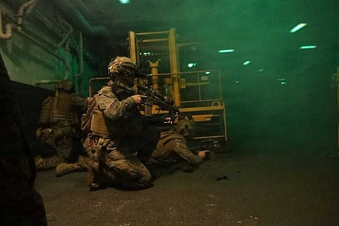 القيادة المركزية الأمريكية: تدريبات للمارينز على متن «يو إس إس طرابلس» ضمن مهام الحصار البحري