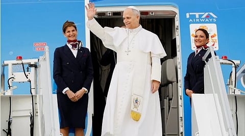 ترامب يجدد هجومه على بابا الفاتيكان ويشدد على منع إيران من امتلاك النووي