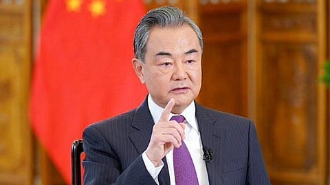 وزير خارجية الصين: ندعم زخم محادثات السلام بين إيران وأمريكا