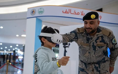 حرس الحدود يقيم معرض «وطن بلا مخالف» بمنطقة الحدود الشمالية