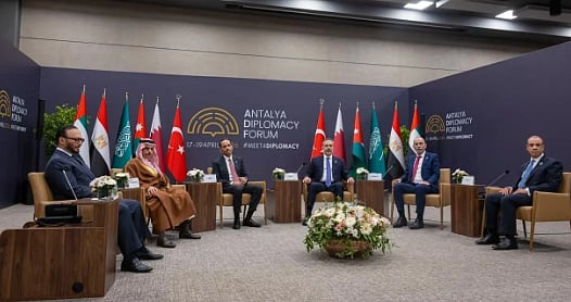 وزير الخارجية يشارك في الاجتماع الوزاري لمجموعة الثمانية بشأن غزة في أنطاليا