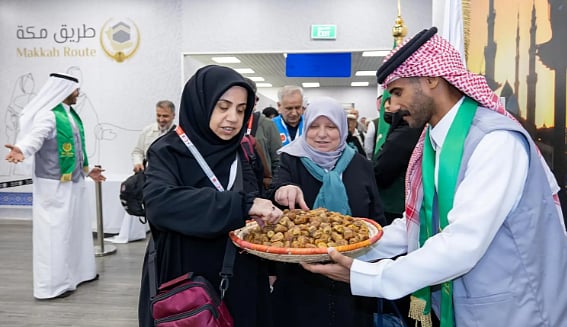 وصول أولى رحلات مستفيدي مبادرة «طريق مكة» من مطار إسطنبول إلى المدينة المنورة