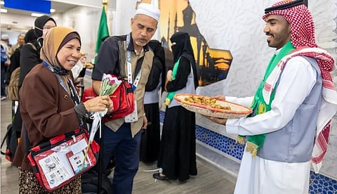 وصول أولى رحلات المستفيدين من مبادرة «طريق مكة» من ماليزيا إلى المدينة المنورة