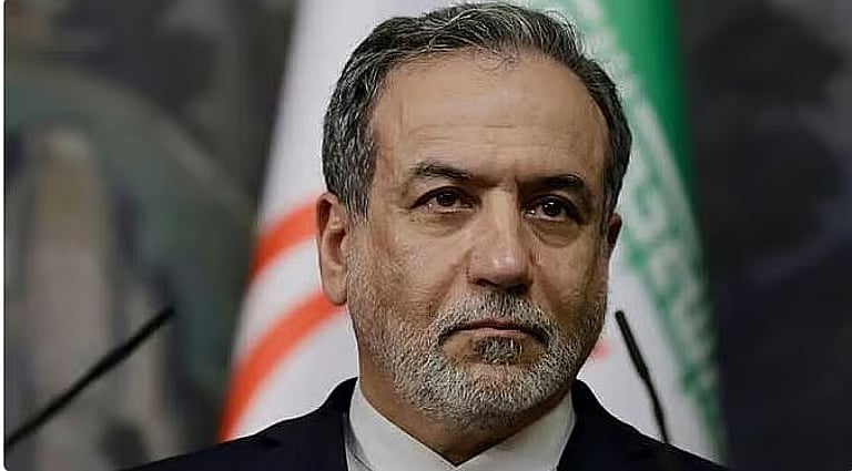 تحركات لإقالة وزير الخارجية الإيراني بسبب ملف المفاوضات النووية