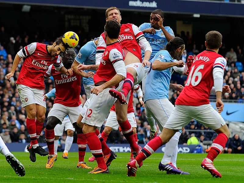 قمة نارية في البريميرليج.. تشكيل أرسنال ومانشستر سيتي في صدام الجولة 33