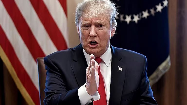 ترمب لقادة إيران: نقدر إطلاق سراح 8 نساء وستكون بداية رائعة للمفاوضات