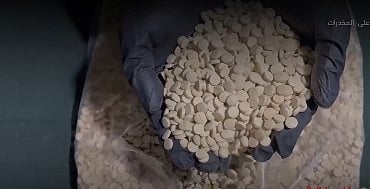 إحباط تهريب أكثر من 2.7 مليون قرص من الإميفتامين المخدر بالمنطقة الشرقية 