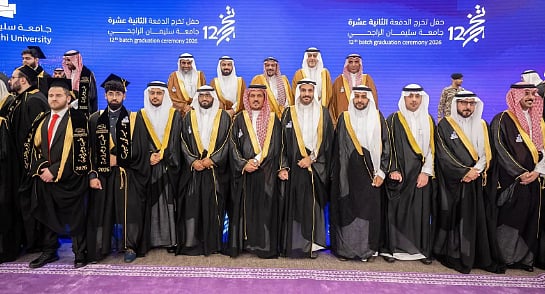 أمير القصيم يرعى تخريج الدفعة الـ12 من طلاب جامعة سليمان الراجحي بالبكيرية