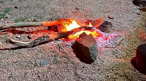 ضبط مواطن لإشعاله النار في غير الأماكن المخصصة لها بالمدينة المنورة