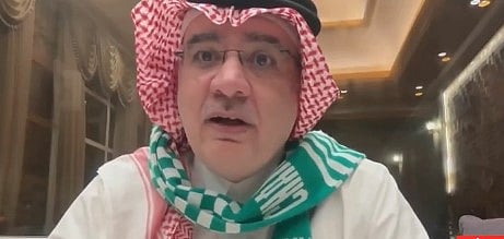 رئيس الأهلي السابق: الجماهير صنعت شخصية قوية جدا للفريق وأسهمت في تحقيق الفريق لبطولة النخبة