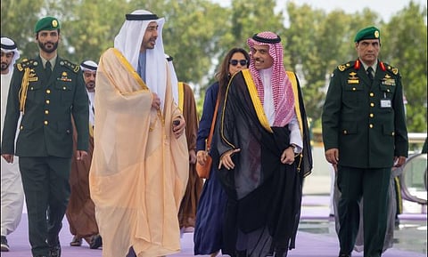 وزير الخارجية يستقبل نظيره الإماراتي في جدة قبيل القمة الخليجية التشاورية