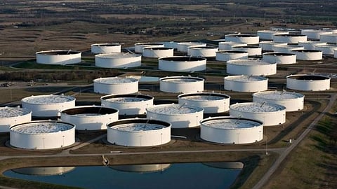 تراجع مخزونات النفط الخام في الولايات المتحدة بمقدار 1.79 مليون برميل