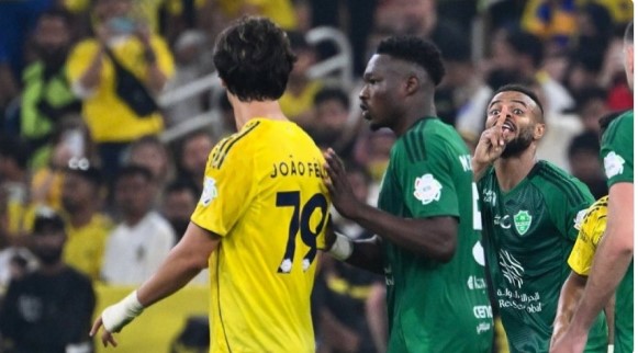 النصر أمام الأهلي.. التشكيل الرسمي لكلاسيكو دوري روشن