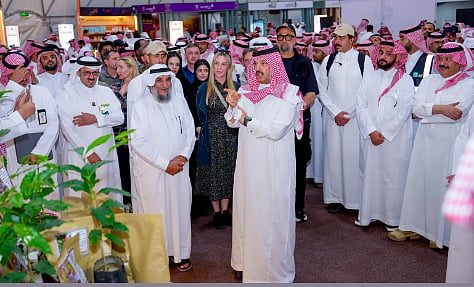أمير عسير يفتتح فعاليات مهرجان البن الثالث بمحافظة رجال ألمع