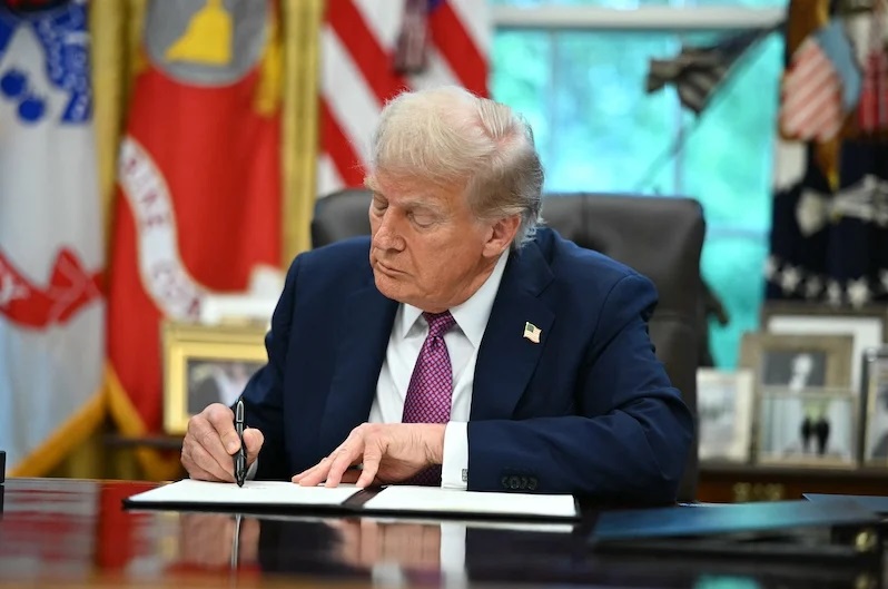 الرئيس الأمريكي _ دونالد ترامب 