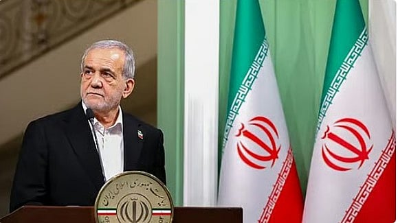 الرئيس الإيراني: الحصار البحري الأميركي 