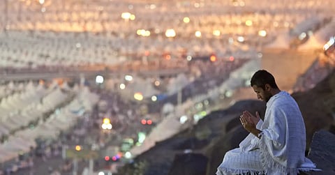تسهيل الخدمات والتنقلات.. وزارة الحج توضح مزايا بطاقة نسك للحاج