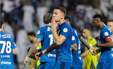 الهلال يفوز بثنائية على مضيفه الخليج في دوري المحترفين