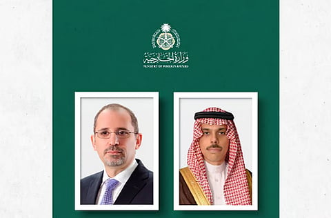 وزير الخارجية يبحث مع نظيره الأردني مستجدات الأوضاع في المنطقة
