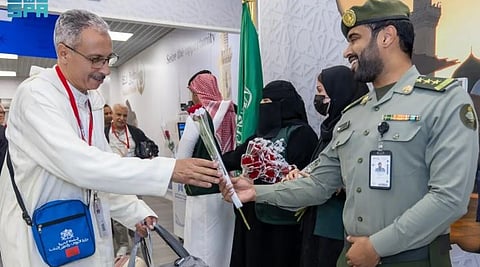 وصول أولى رحلات مستفيدي مبادرة «طريق مكة» المغرب إلى مطار الأمير محمد بن عبدالعزيز الدولي 