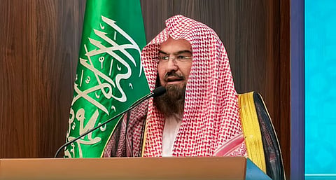 رئيس الشؤون الدينية يدشّن نظام الاتصال السحابي لإجابة السائلين بالمسجد الحرام

