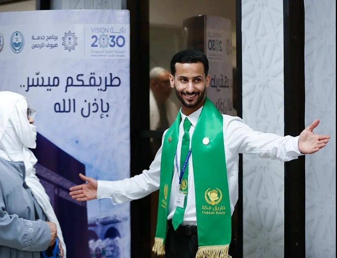 مغادرة أولى رحلات المستفيدين من مبادرة «طريق مكة» عبر مطار محمد الخامس الدولي بالمغرب