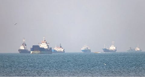 الصين تعلن تعرض ناقلة لهجوم في مضيق هرمز