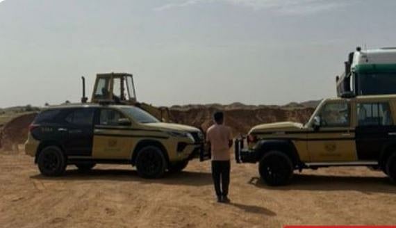 ضبط مخالف هندي لاستغلاله الرواسب في منطقة حائل
